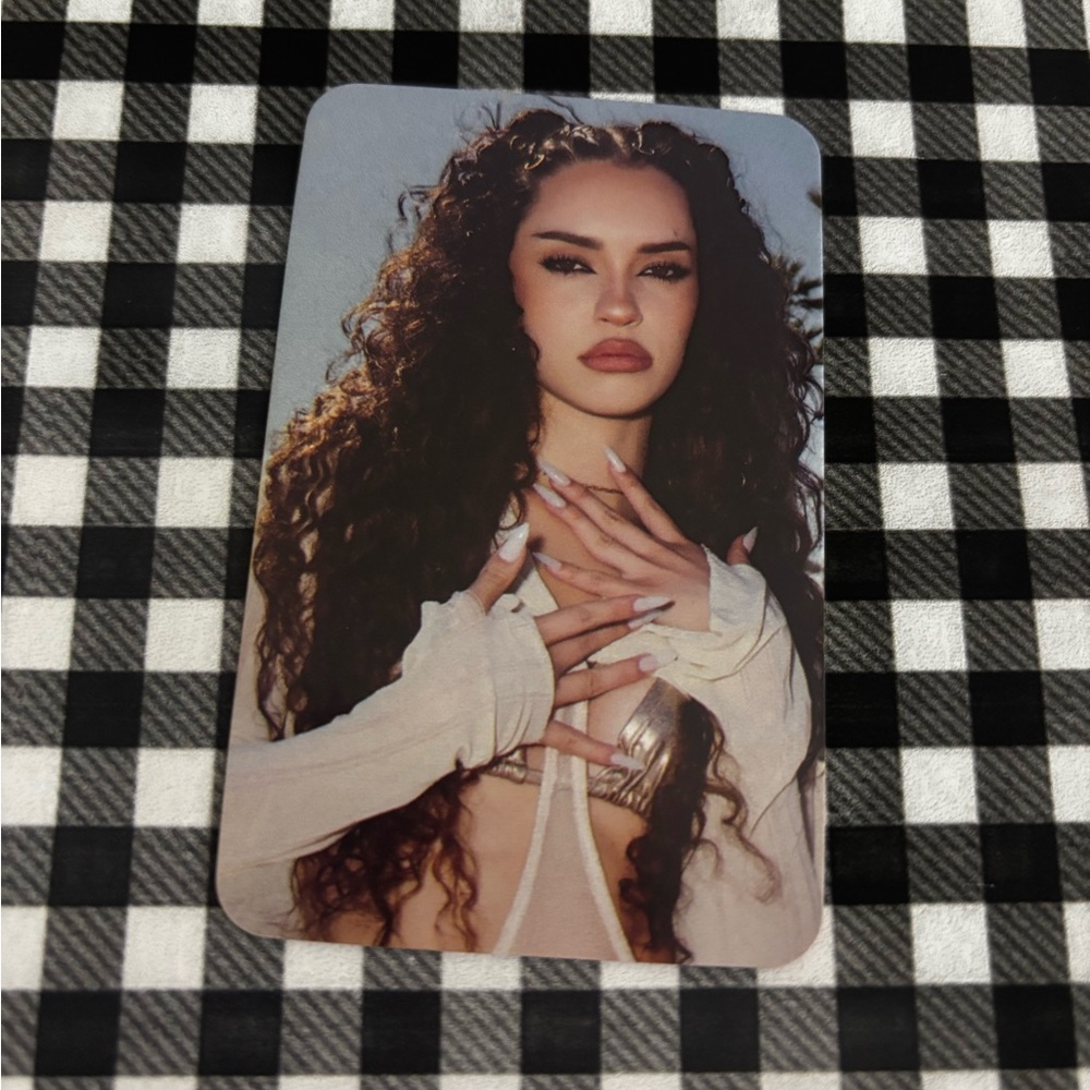 Kpop lomocard Set of KATSEYE Beautiful Chaos Edition - Picture 4 of 7